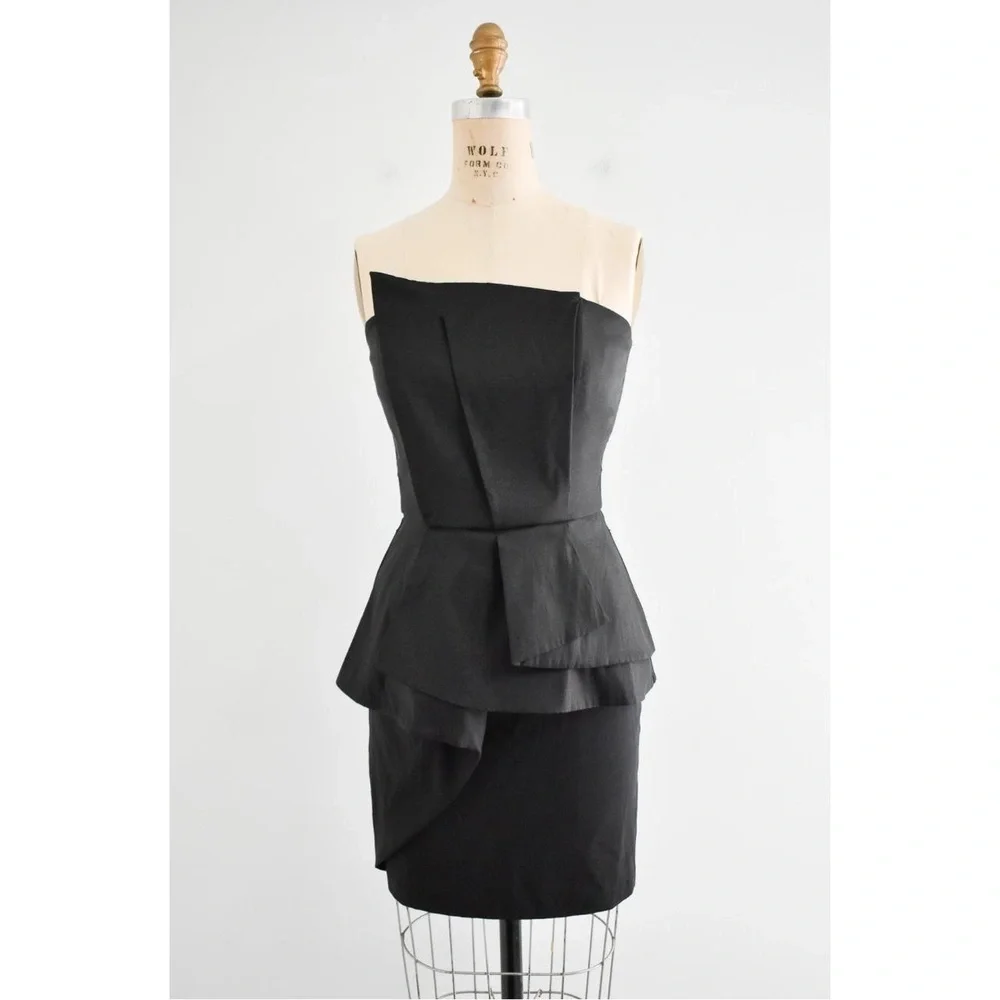 CACHé Dress Womens Sz 10 Black Strapless Peplum Mini Vintage Cocktail 90's 80's - Picture 1 of 9
